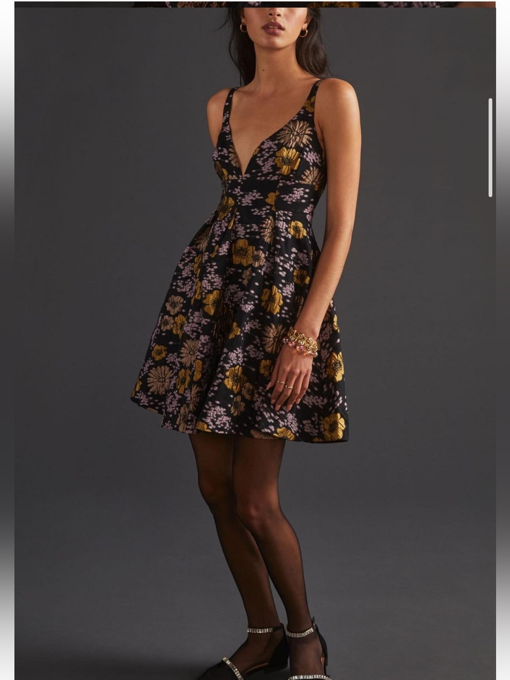 NWT Anthropologie size 2 Floral V-Neck Fit & Flare Dress in Black and Gold flora